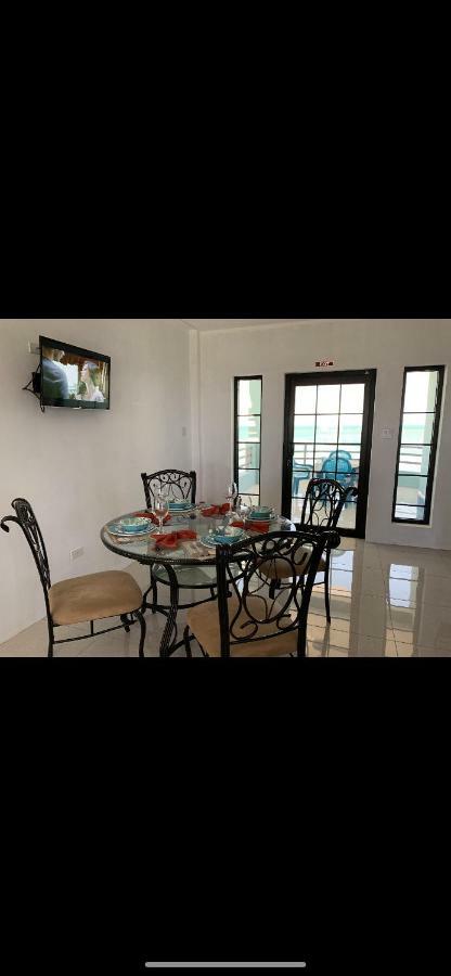 Aparthotel Bay Towers à Caye Caulker Extérieur photo